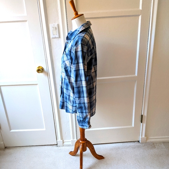 Carhartt plaid button down shirt Size medium - Picture 4 of 8